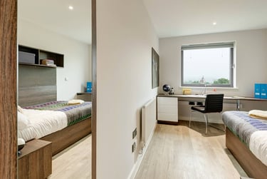 Standard En Suite - Image 3